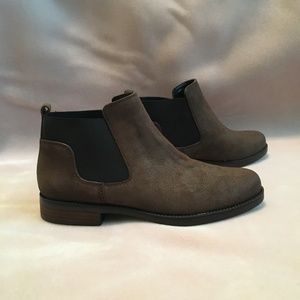 Brand-New Franco Sarto Claudio Brown Bootie (9W)